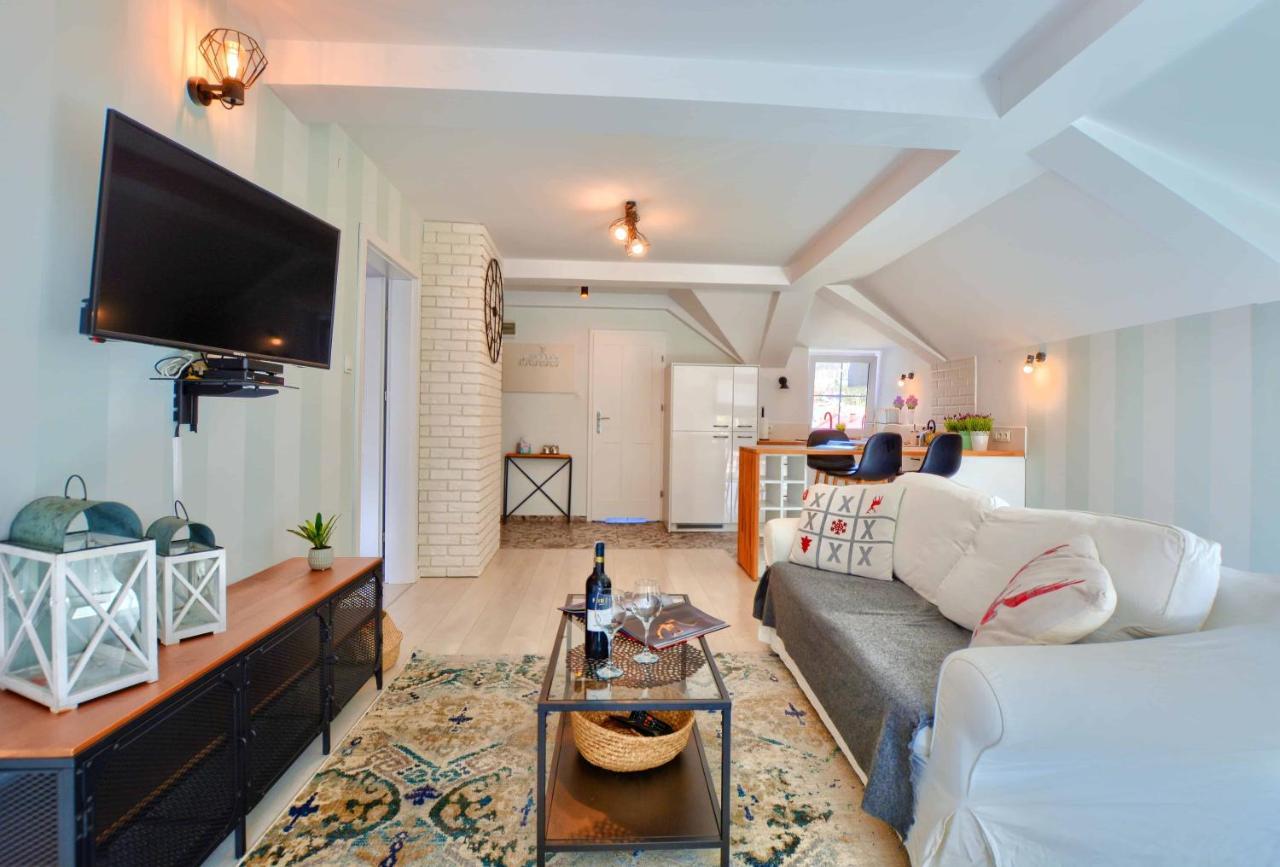 Apartament Beztroski ウストシキ・ドルネ エクステリア 写真