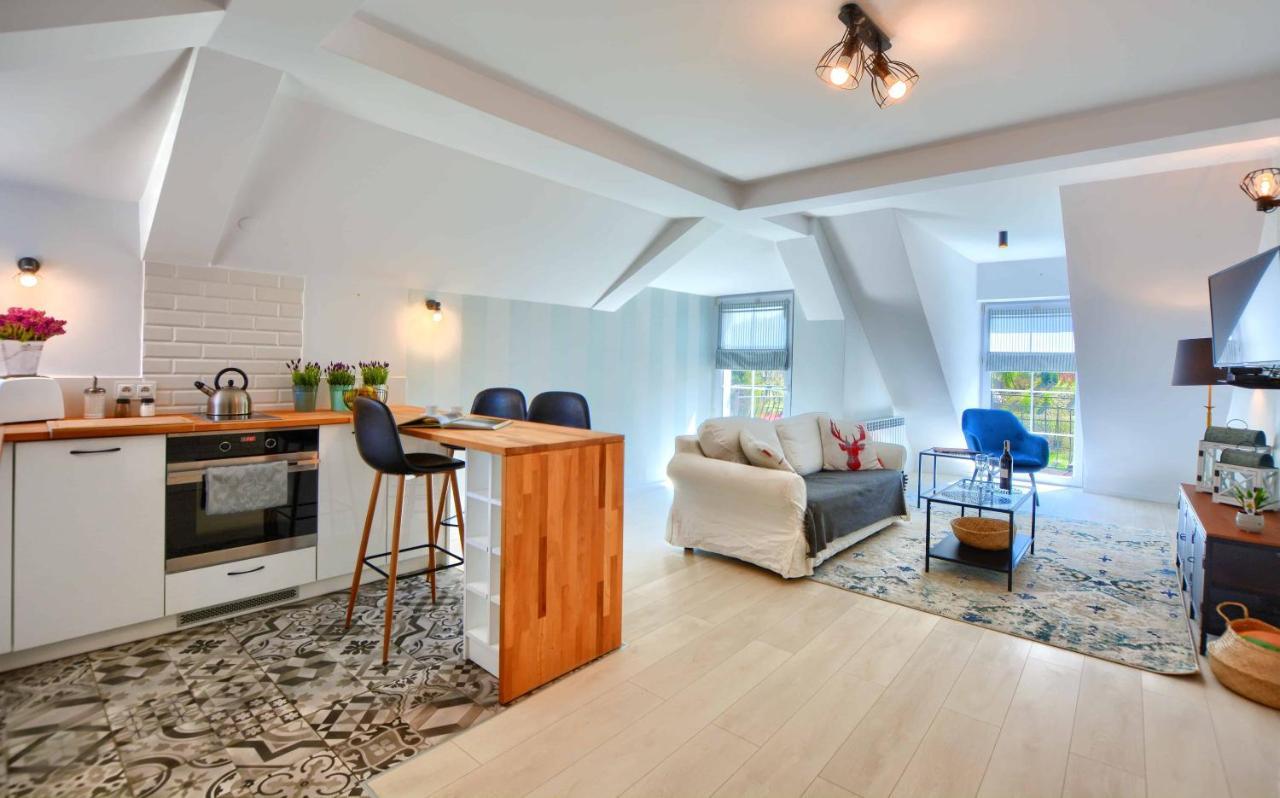 Apartament Beztroski ウストシキ・ドルネ エクステリア 写真